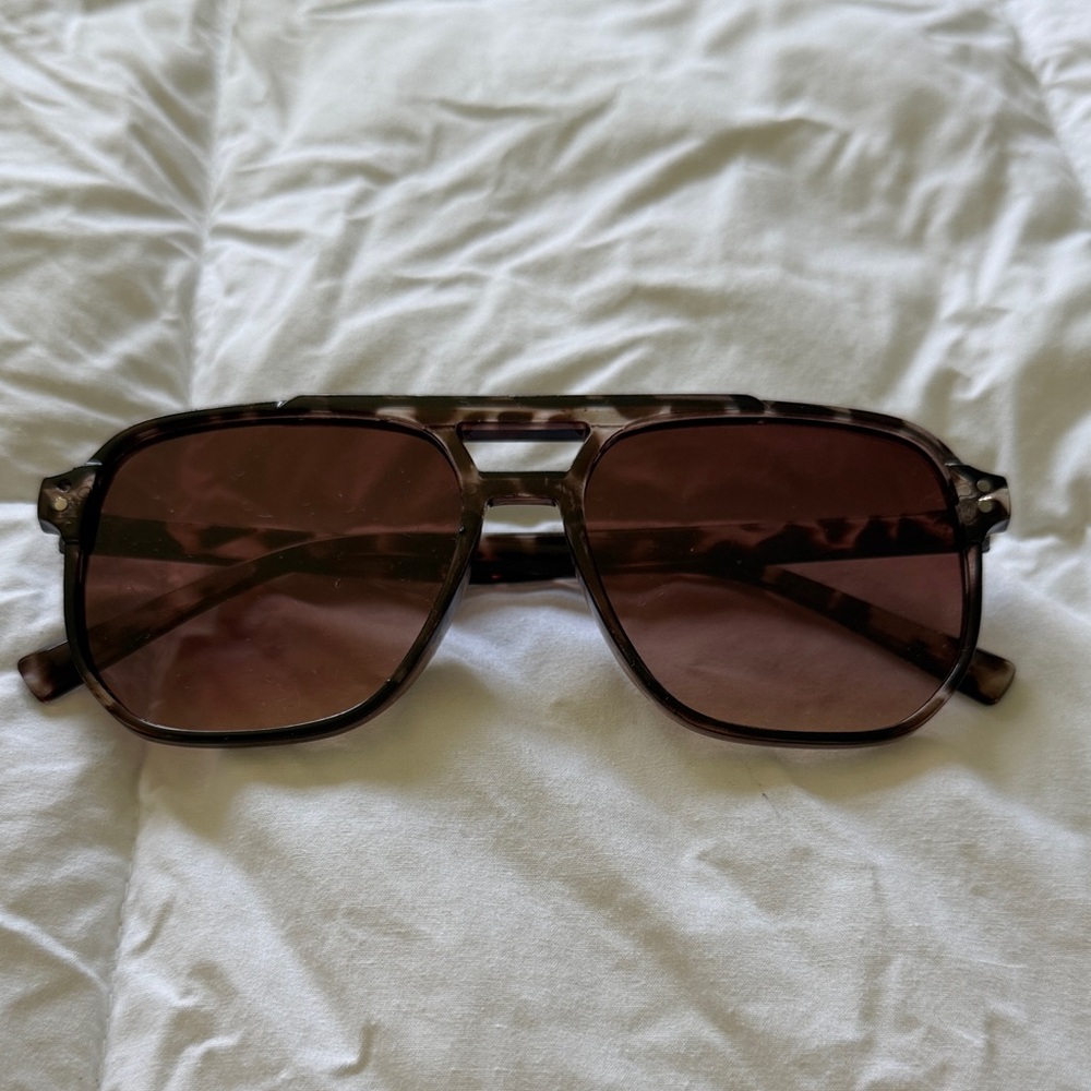 Tortoiseshell Aviator Sunglasses - Brown Lenses